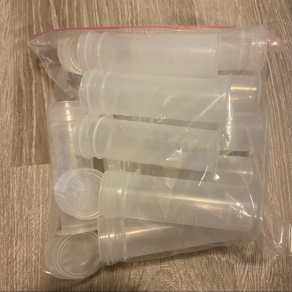 Snappies (14ct.) 2oz pump and breastmilk storage containers